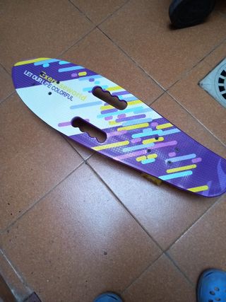 Monopatín/Skate Morado con Diseño