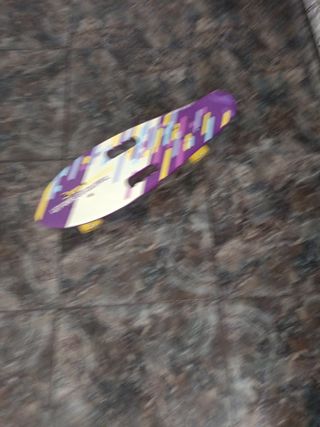 Monopatín/Skate Morado con Diseño