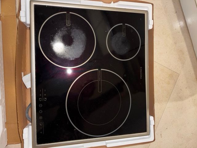 Vitrocerámica Inducción Electrolux