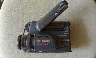 Videocámara Hitachi E10E Hi-Fi Stereo