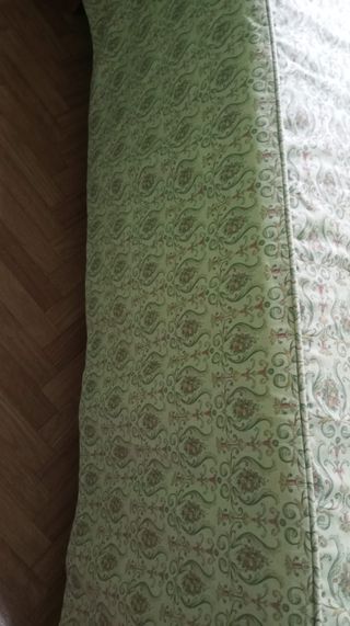 Colcha de cama de 1,50 beige con detalles florales