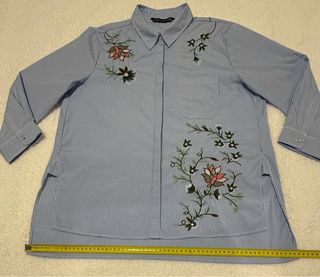 Blusa Zara bordada rayas azules talla XXL