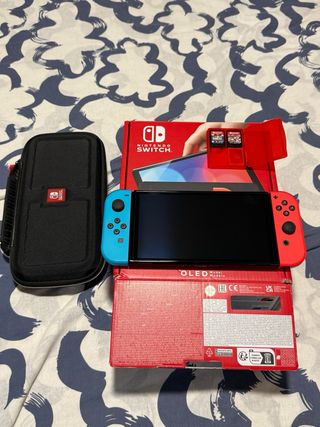 Nintendo Switch OLED + Mario Kart & Mario Party
