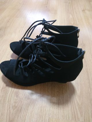 Zapatos de baile negros con cordones