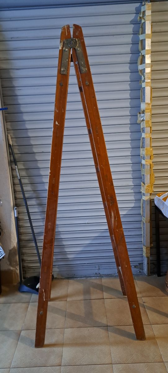 Escalera de madera 6 peldaños