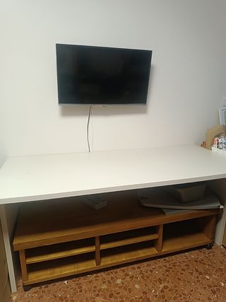 Mesa auxiliar de madera