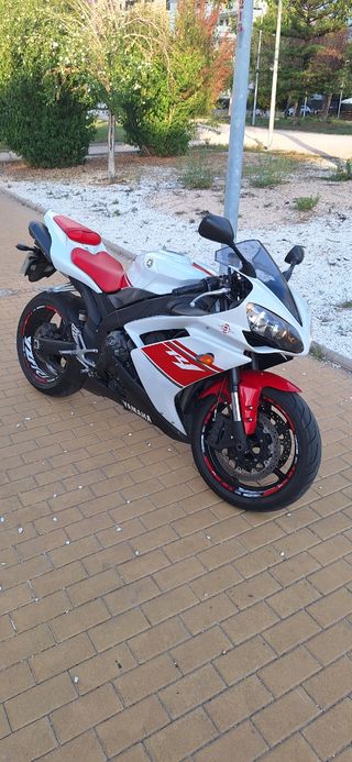 Yamaha R1 2008