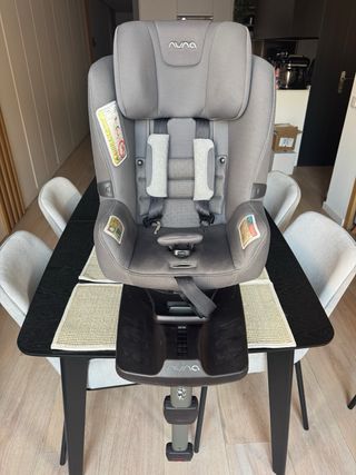 Silla de coche Nuna Prym + funda de recambio