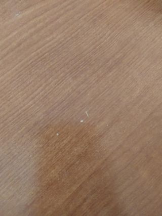 Cómoda de madera con cajones