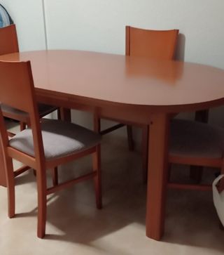 Mesa de comedor extensible de madera