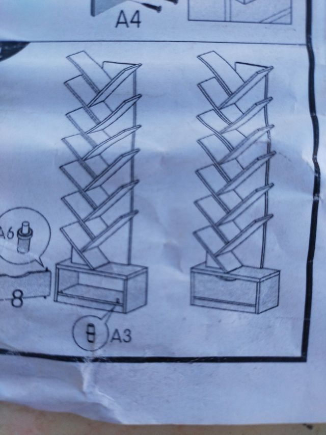 Librería árbol de madera