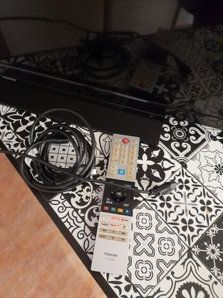 Smart TV Toshiba  32" Control por voz Google TV