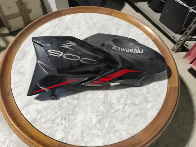 Tapa Lateral Kawasaki Z900 Negra