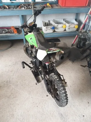 Moto de cross infantil