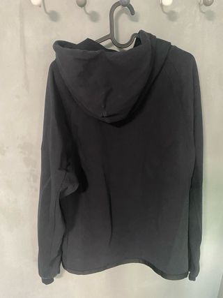 Sudadera Jordan Negra con Logo Rojo