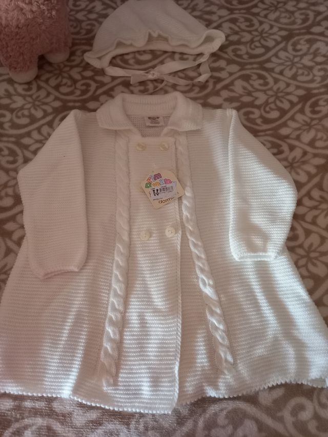Abrigo y gorro de bebé 12 meses. Nuevo!