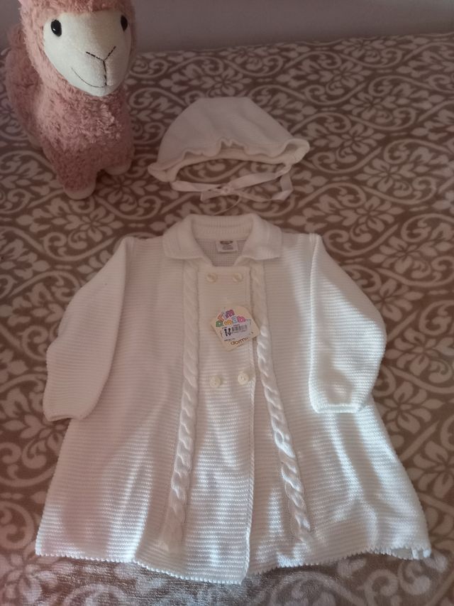 Abrigo y gorro de bebé 12 meses. Nuevo!