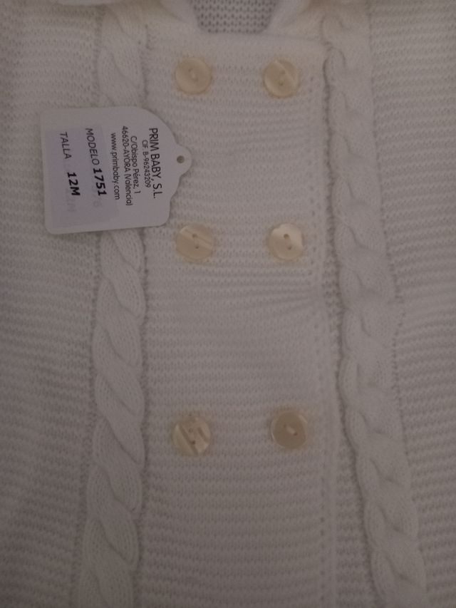 Abrigo y gorro de bebé 12 meses. Nuevo!