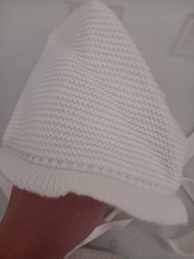 Abrigo y gorro de bebé 12 meses. Nuevo!