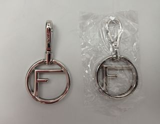 Fendi Charm Plateado