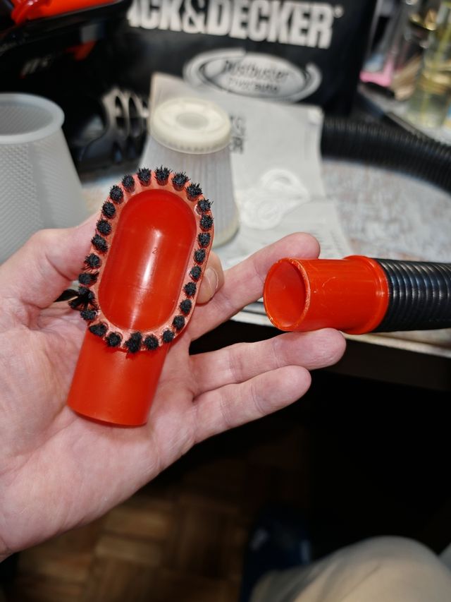 ASPIRADOR 12 V BLACK+DECKER DUSTBUSTER