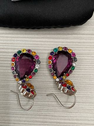 Orecchini Miu Miu con pietra viola