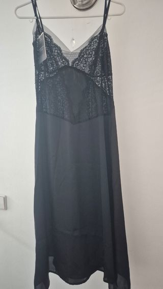 Camisón lencero Oysho negro encaje