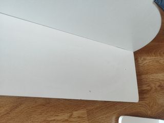 Cabecero de cama y 2 estanterías