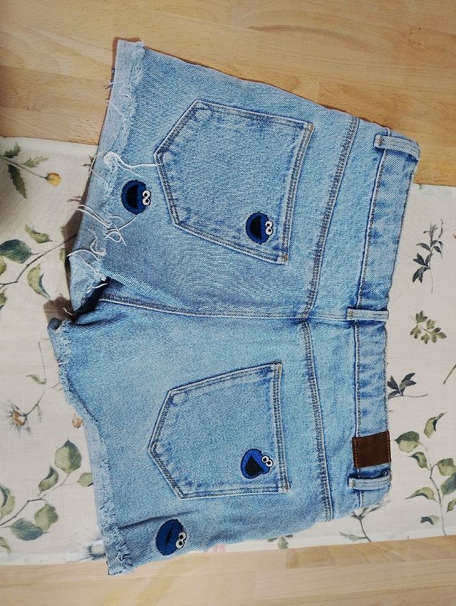 Pantalones cortos vaqueros con estampado Cookie Mo