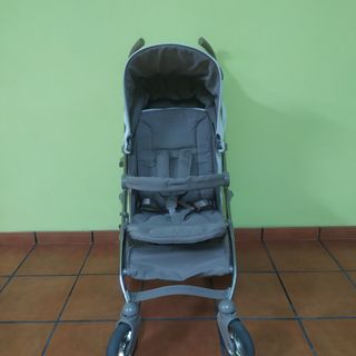 Silla ligera Bebecar beige y marrón