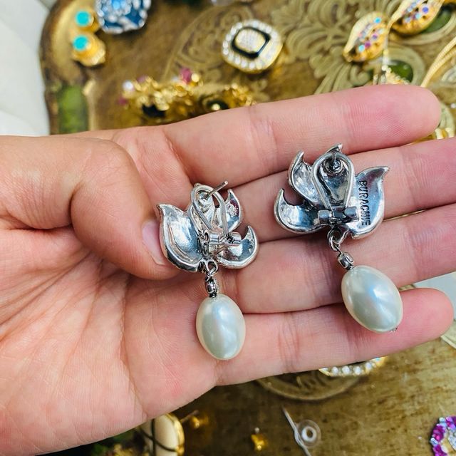 Orecchini stile Liberty