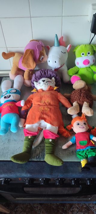 Lote 7 peluches variados
