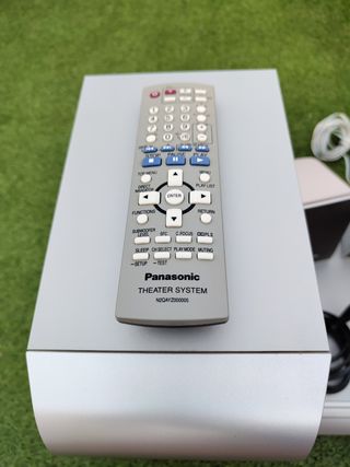 Home Cinema Panasonic Plata