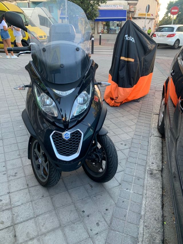 Piaggio MP3 500 LT