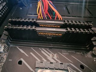 Placa Base Gigabyte B550 AORUS Elite V2 + CPU + RA