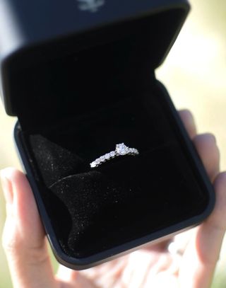 Anillo de pedida oro blanco 10k She Said Yes