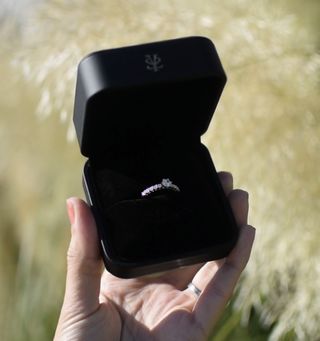 Anillo de pedida oro blanco 10k She Said Yes