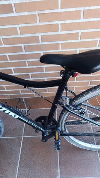 Bicicleta de paseo trekking - todo camino
