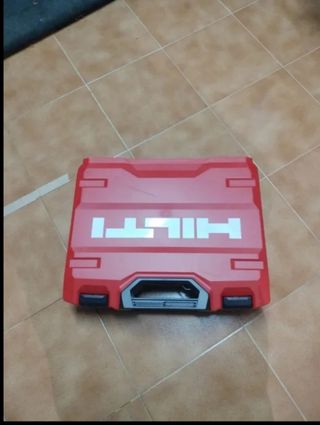 Caja HILTI nueva