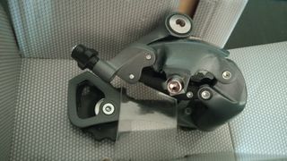 Cambio trasero Shimano Claris RD-2400SS 8v