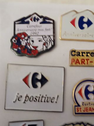 Pins Carrefour colección