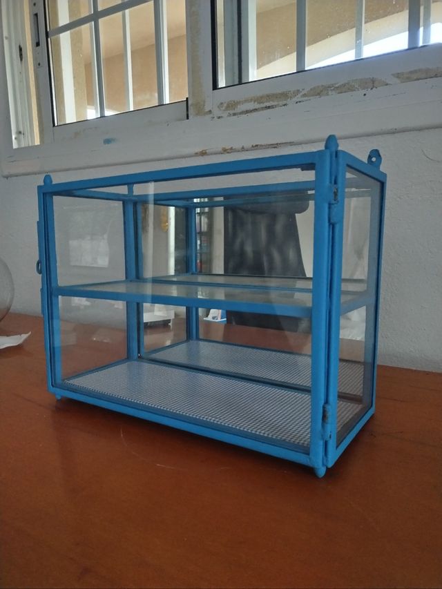 Armário de Vidro Azul Antigo