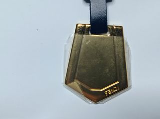 Fendi Charm Dorado