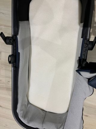 Carrito Joolz Geo 3 Azul se regala luz