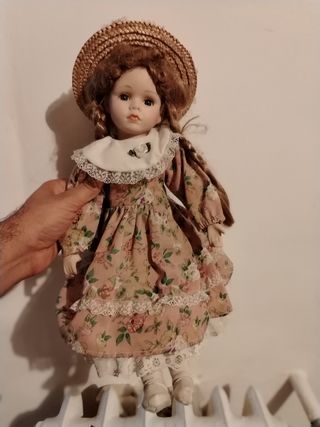 Bambole da collezione in porcellana