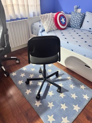 Silla de escritorio infantil negra