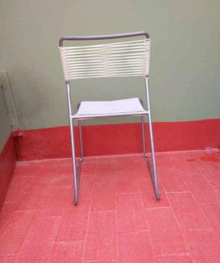 Sillas de diseño variadas (precio unidad)