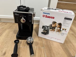 Cafetera Philips Saeco Negra