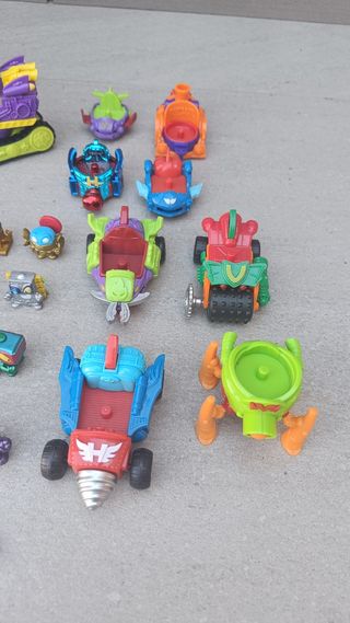 Super Zings - Colección de Figuras y Vehículo