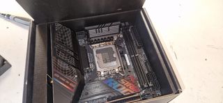 Placa Base ASUS ROG STRIX B760-I GAMING WIFI